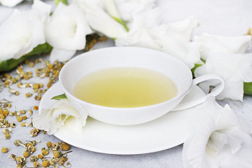 9 главных преимуществ ромашкового чая: сон, расслабление и многое другое.
